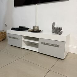 TV Stand / Mueble De Televisor