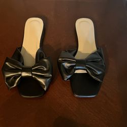 Women’s Black Sandals Size 9 M