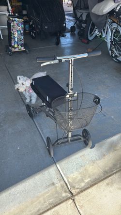 Medical adjustable knee/leg assist scooter/seat with hand brakes, extra custom cushion seat