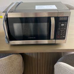 Like New Microwave 
