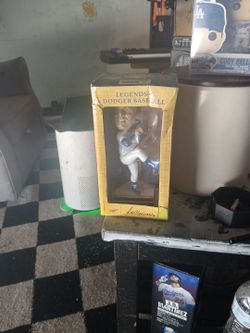 Fernando valenzuela with autographed on box
