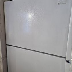 Whirlpool Refrigerator 