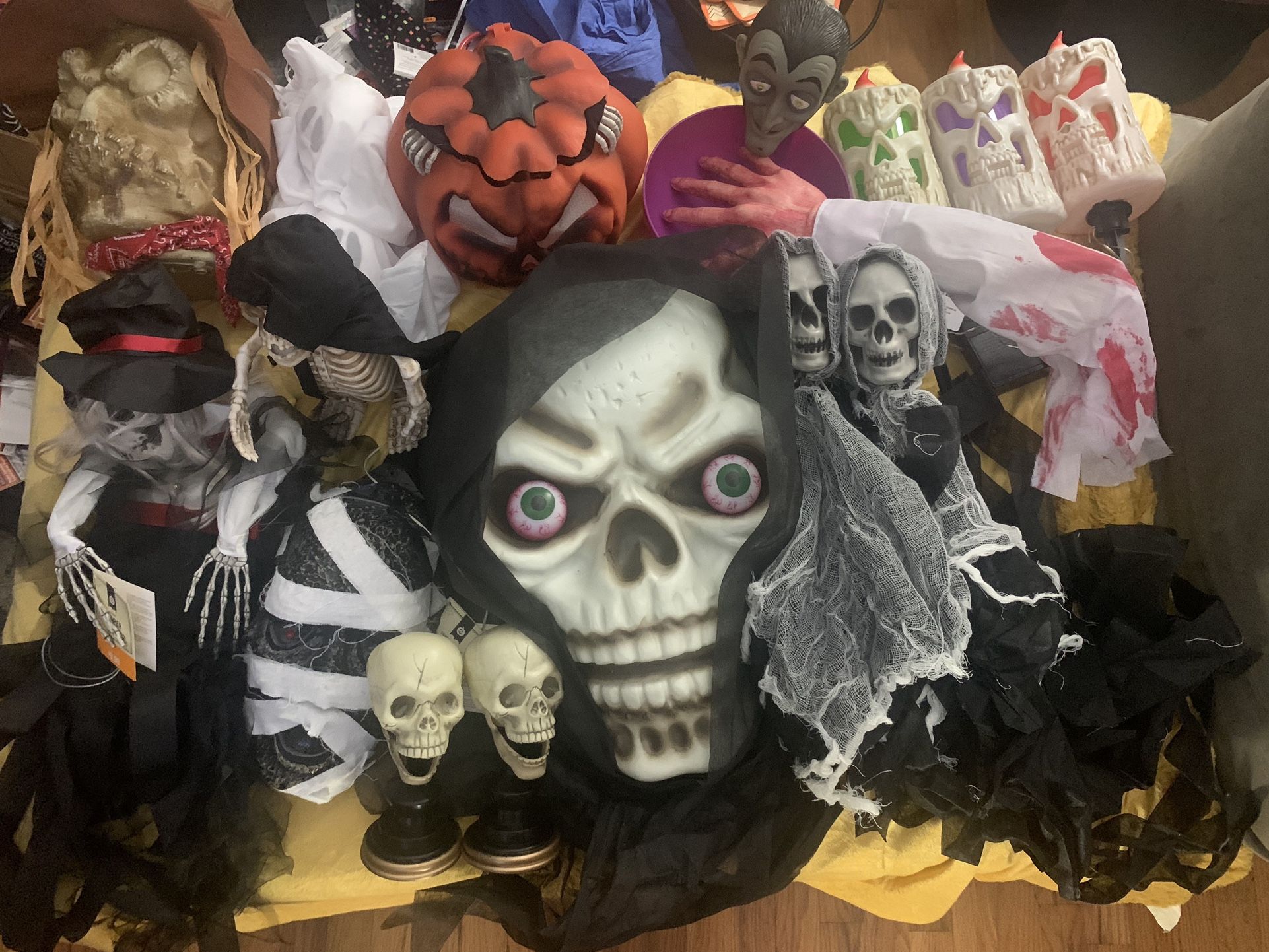 Halloween Decor