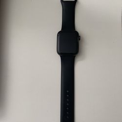 *FOR SALE* Apple Watch Series 5