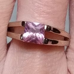 Very 😎 Cool Pink Sapphire Sterling Silver Ring 💍 Size 7! 💞