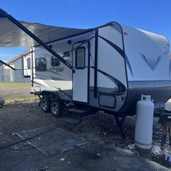 2018 StarCraft Launch Extreme Travel Trailer
