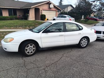 2006 Ford Taurus