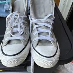 Converse Chuck Taylor’s  Size 7