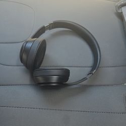 Beats Solo 4
