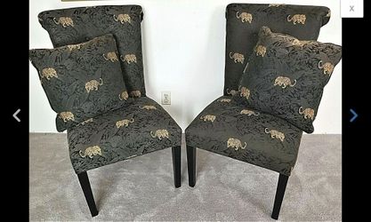Pair of BEACHLEY Furniture Co Leopard Jungle Tufted Accent Chairs 19.8.5c1