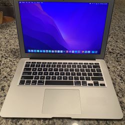 Apple MacBook Air 13” Core I5 8gb 128gb SSD 