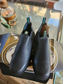 Work shoes