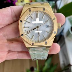 Luxury Wristwear Accessories 