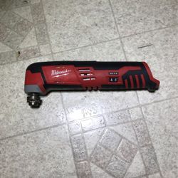 Milwaukee Multi Tool 12 Volt 