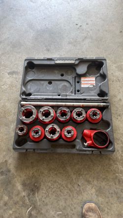 RIDGID 36505 12-R 1/8" - 2" NPT EXPOSED RATCHET THREADER SET
