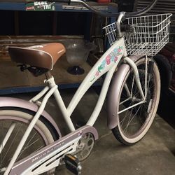 Woman’s Beach Cruiser 
