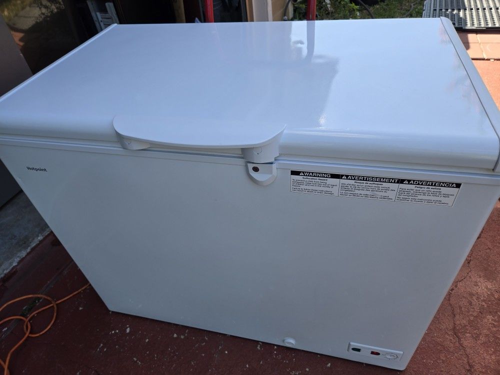 Hotpoint Freezer Very Good Condition Working Fine