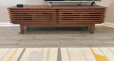 Wood TV Stand (59.5”) with storage