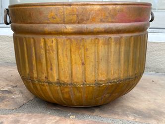 Solid copper pot