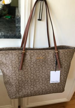 CALVIN KLEIN BIG TOTE BAG- brand new with tag for Sale in Santa