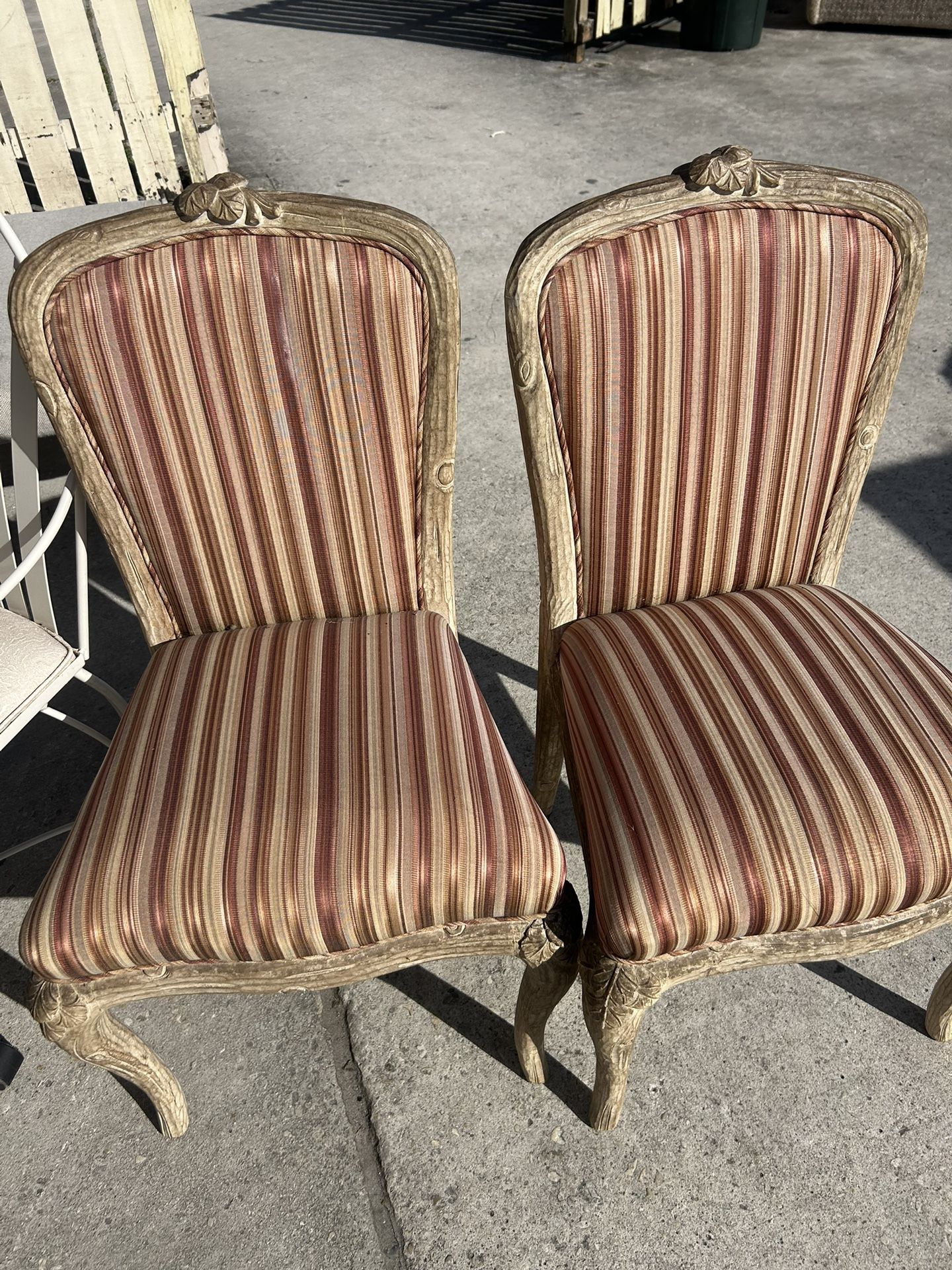 4 Vintage Chairs