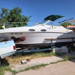 1998 Four winns 238 Vista