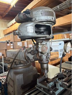 Tree Vertical Milling Machine Md 2UV