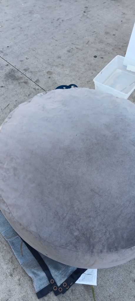 Sofa Bola