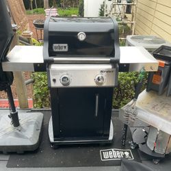WEBER SPIRIT grill
