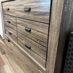 Drawer cabinet brand new