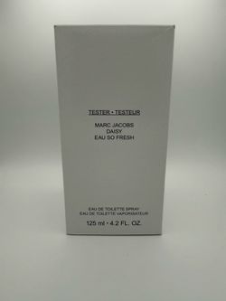 *MARC JACOBS EAU SO FRESH  4.2 oz