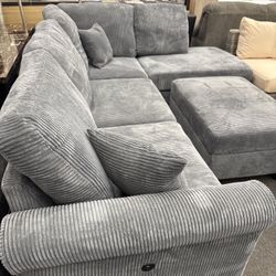 New Dark Gray 3pc Sectional Set w/built-in USB port and Storage Ottoman