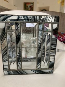 Candle holder