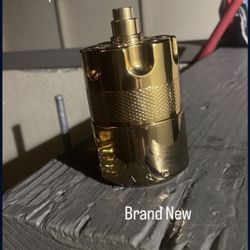 Gold Azarro Cologne