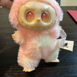 Labubu Big into Energy 
