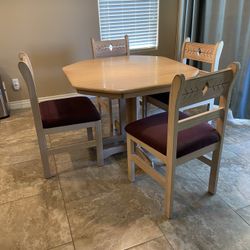 Dining Table W/4 Chairs