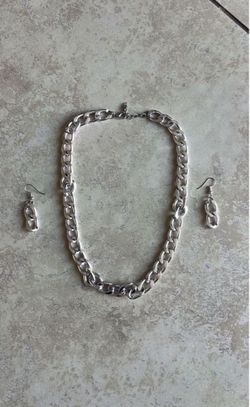 Costume Jewelry Silver Chain Necklace and Earrings
