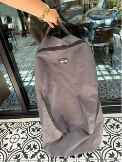 Chicco car seat case with wheels and backpack strap