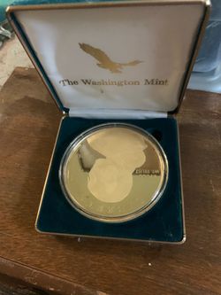 The Washington mint gold plated coin