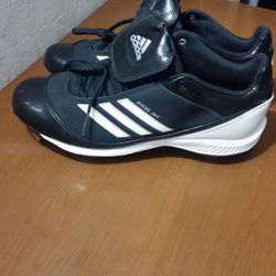 Adidas men's baseball cleats sz 11