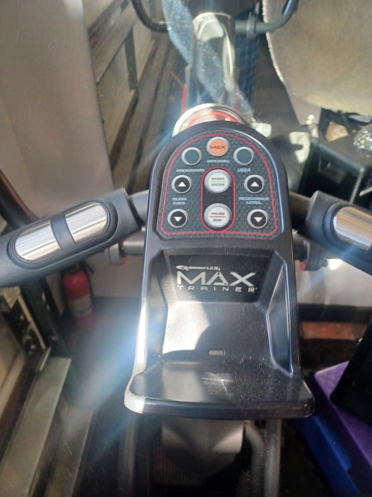 Max Trainer Stepper