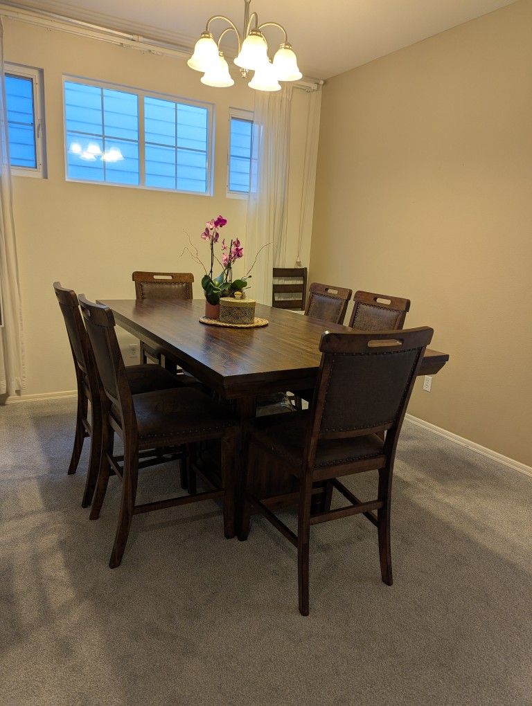 Dinning Table With Storage + 2 Free Bar Stools