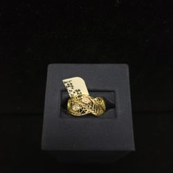14k Gold Lady's Ring