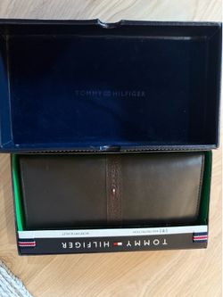 Tommy Hilfiger Brown Leather Secretary Wallet