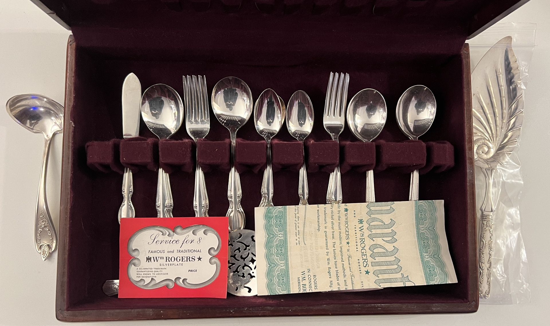 Silverwares set Rogers is