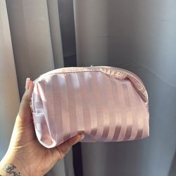 Pink small make up bag 🎀