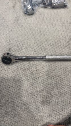 1/2- Inch drive ratchet