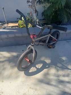 Boy's 14" fit misfit bmx bike