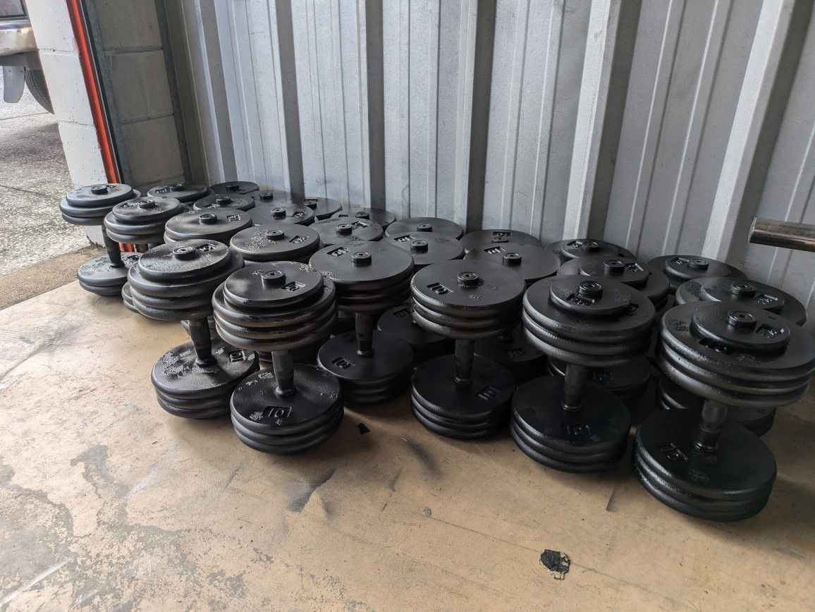 $0.65c A Pound 1,050lb 10-70 Cap Dumbbell Set