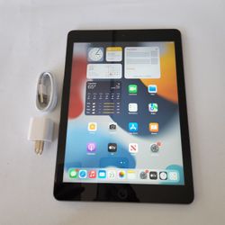 Apple iPad 6 - Wifi - Like New 